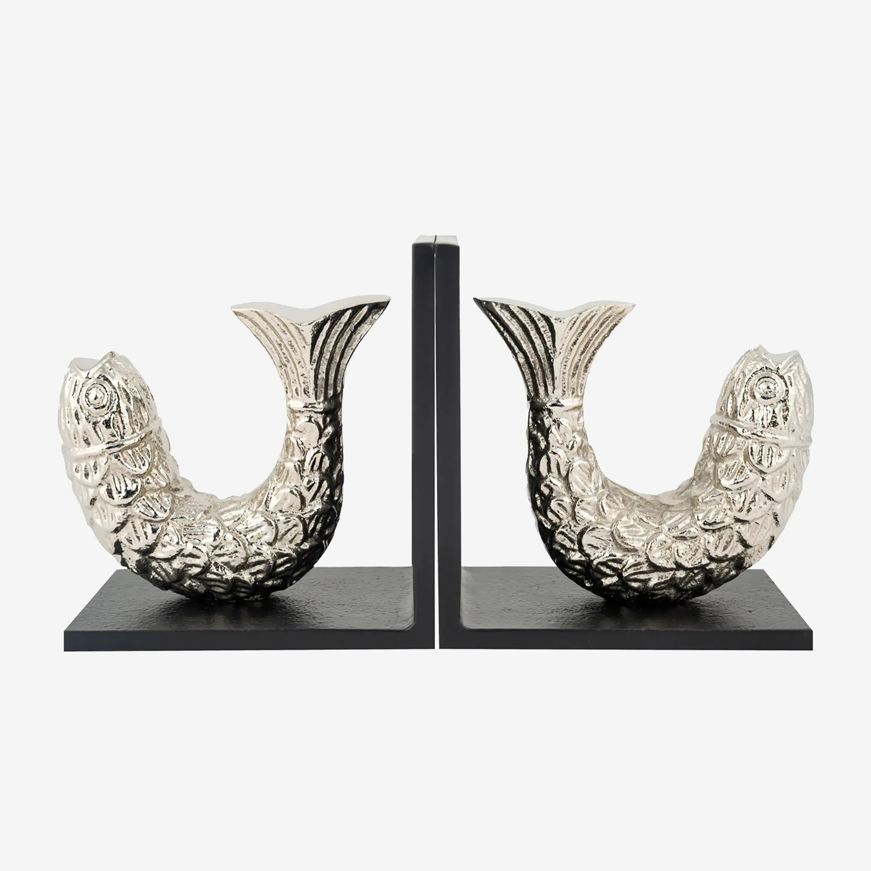 Nia Bookend